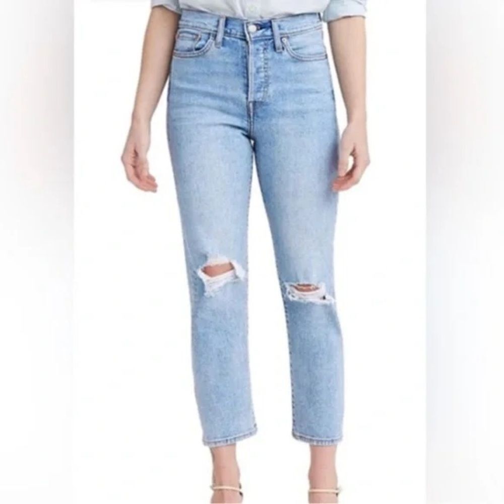 LEVIS WEDGIE STRAIGHT DISTRESSED KNEES HIGH RISE SIZE 25
